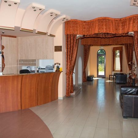 Hotel Fortuna Dávod Dış mekan fotoğraf