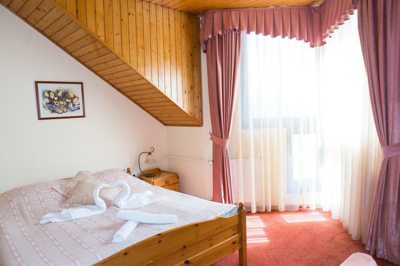 Hotel Fortuna Dávod Dış mekan fotoğraf